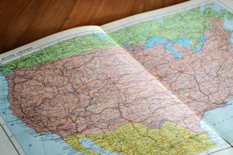 Paper Maps and Parental Panic: When American Families Drove Into the Unknown